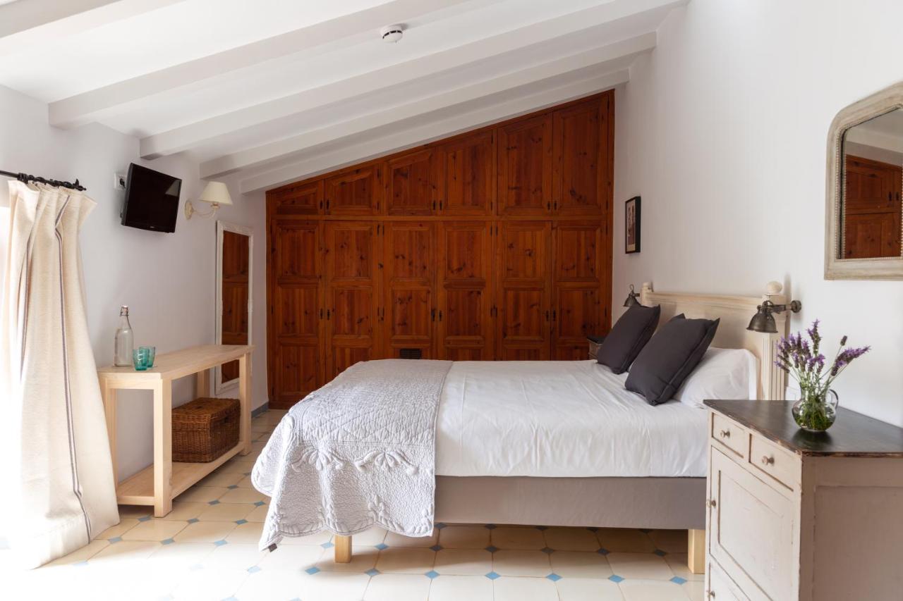 Hotel Cal Secretari Vell - Turismo De Interior à La Cabaneta Extérieur photo